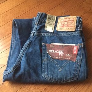 Mens Levi’s relaxed fit jeans